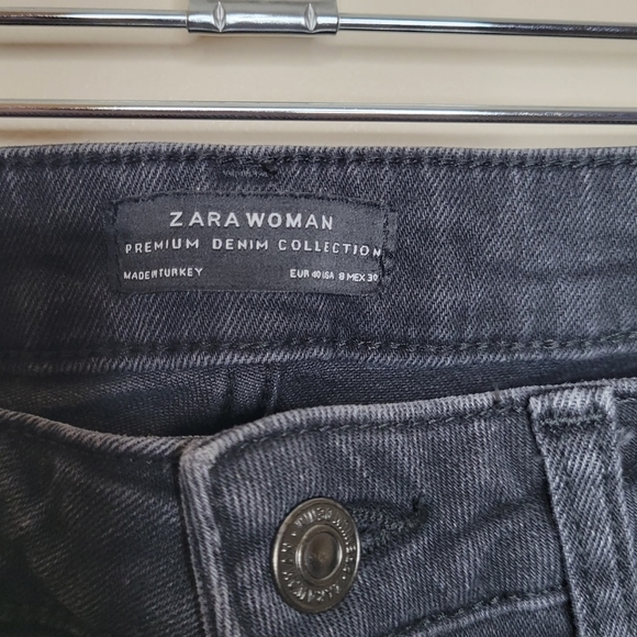 Zara‎ Premium Denim Black Floral Beaded Pattern Jeans New Size 8 Womens - Picture 4 of 4